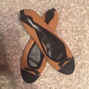 H&M Nude and Black ballerina flats